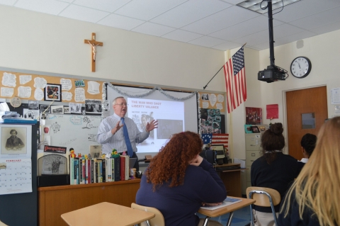 Former Editor of The Boston Globe speaks to our English II classes